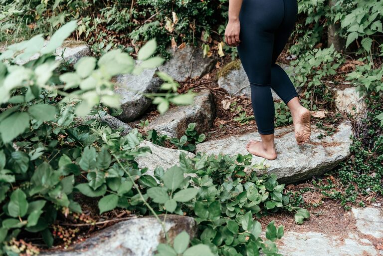 Beginner Guide to Mindful Walking: How to Get Started Today